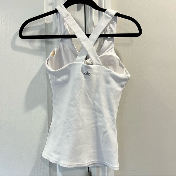 ALO White Crossback V Neck Top w Built in Bra - Picture 6 of 6